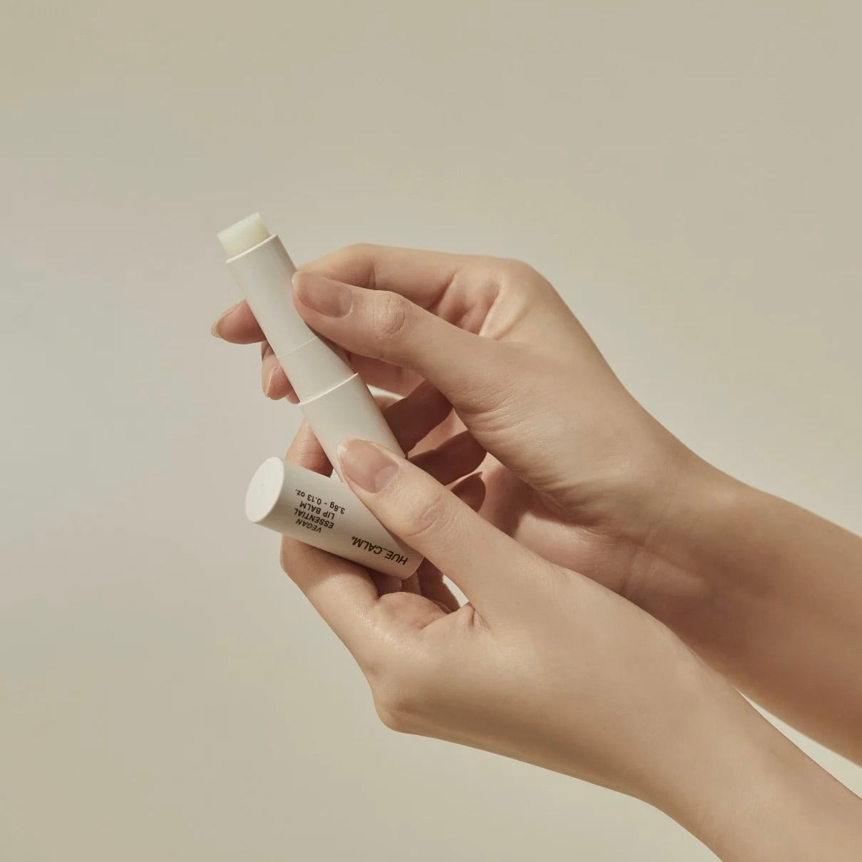 HUECALM VEGAN ESSENTIAL LIP BALM